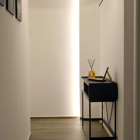 Stonehouse Bari